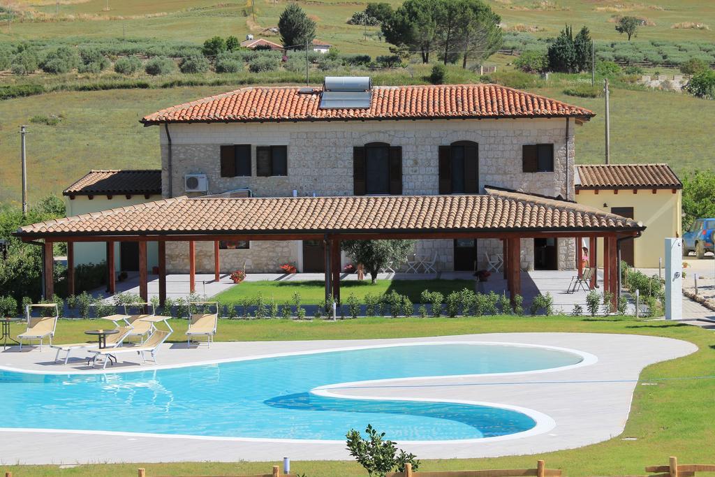 Tenuta Lanza Il Mulino Acquaviva Platani ภายนอก รูปภาพ