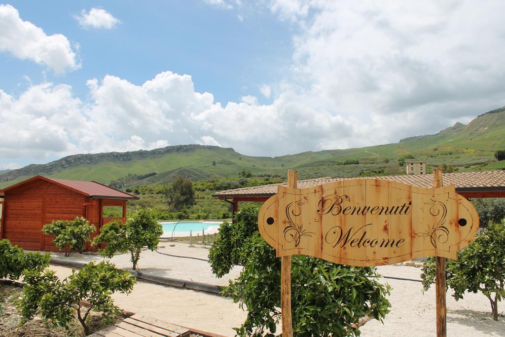 Tenuta Lanza Il Mulino Acquaviva Platani ภายนอก รูปภาพ