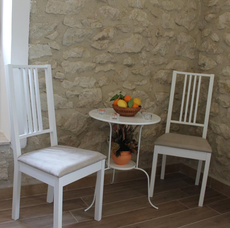 Tenuta Lanza Il Mulino Acquaviva Platani ภายนอก รูปภาพ