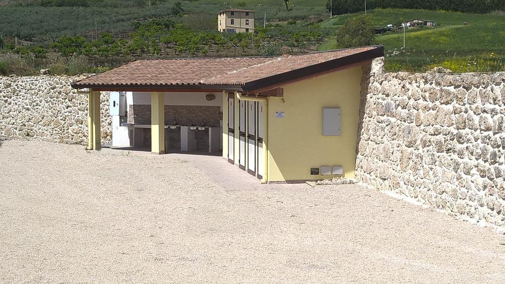 Tenuta Lanza Il Mulino Acquaviva Platani ภายนอก รูปภาพ