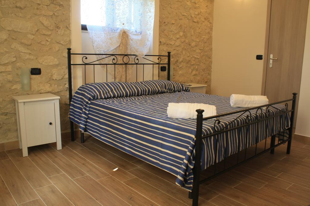 Tenuta Lanza Il Mulino Acquaviva Platani ภายนอก รูปภาพ
