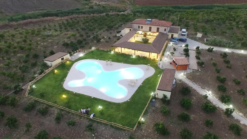 Tenuta Lanza Il Mulino Acquaviva Platani ภายนอก รูปภาพ